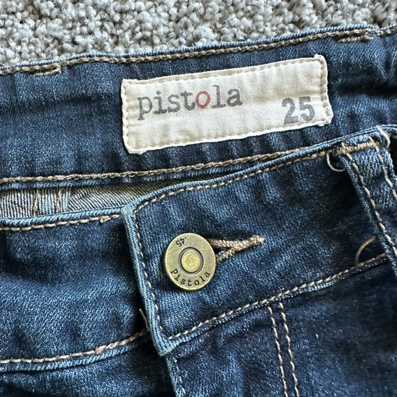 Pistola distressed skinny jeans. Like new. Small tear on knee. Worn 1-2x - Picture 4 of 5